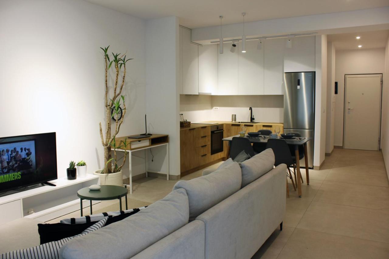 Collective Urban Villa In Tirana Exterior foto